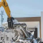 空き家の解体に使える補助金完全ガイド｜条件や申請方法を専門家が解説