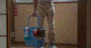 空き家の掃除は自分でやる？業者を使う？道具や手順と補助金も紹介！