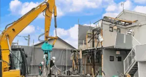 空き家の解体費用はいくら？補助金制度の活用とデメリットを徹底解説